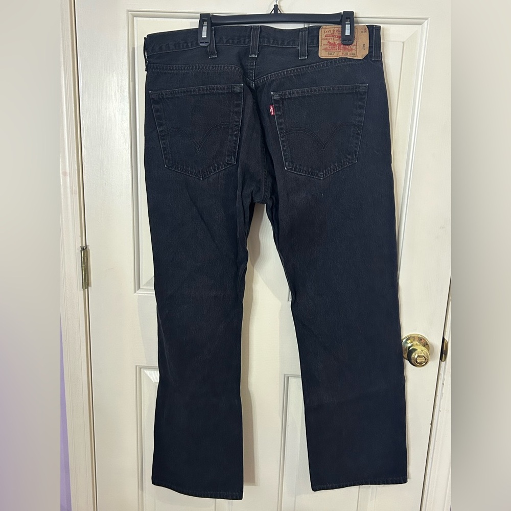 Vintage Levi’s 501 Men’s 38x30 Button Fly Denim Jeans - Picture 3 of 11